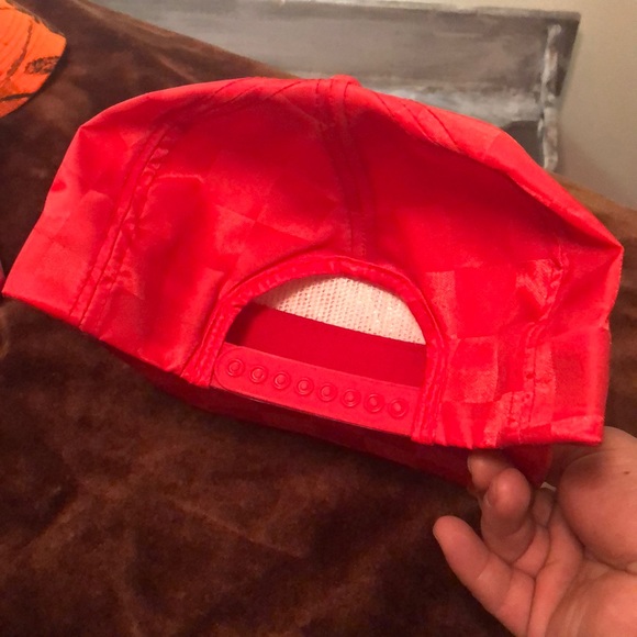 Very unique red checker SnapBack Snap-on hat - Picture 3 of 4